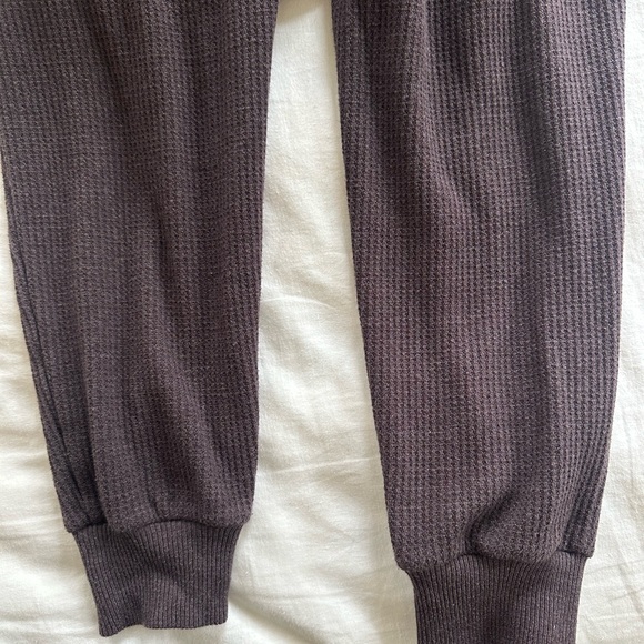 Aerie Cozy Waffle Knit Joggers - Size Small (Gray/Brown) - Picture 6 of 8